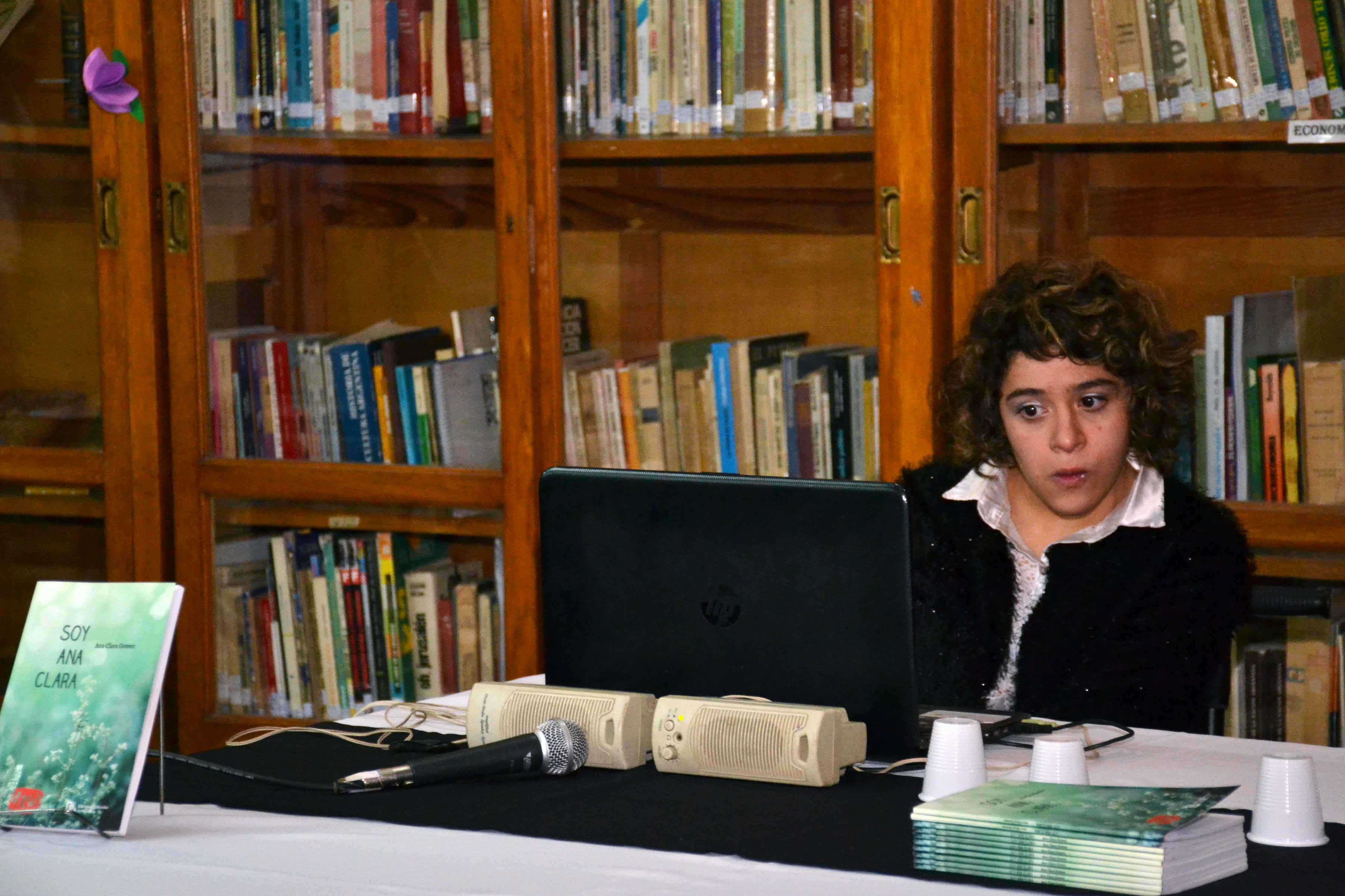 Presentación del libro - Soy Ana Clara - Almafuerte (3)