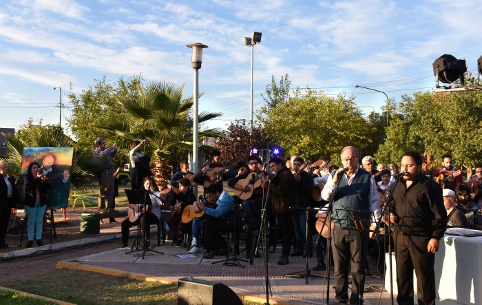 Plaza Barrio Urquiza - Homenaje a Santiago Bertiz (25)