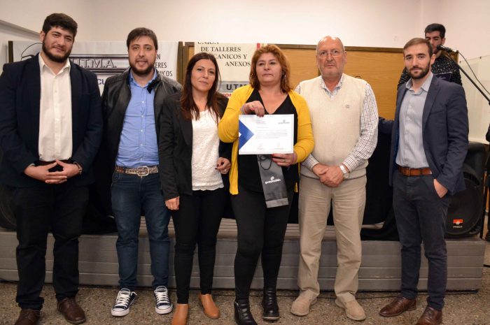 Entrega de certificados a los Artesanos del departamento (42)