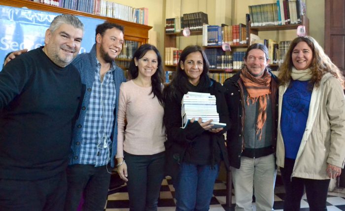 Biblioteca Almafuerte Entrega de libros -Ediciones culturales - D_a del escritor (19)