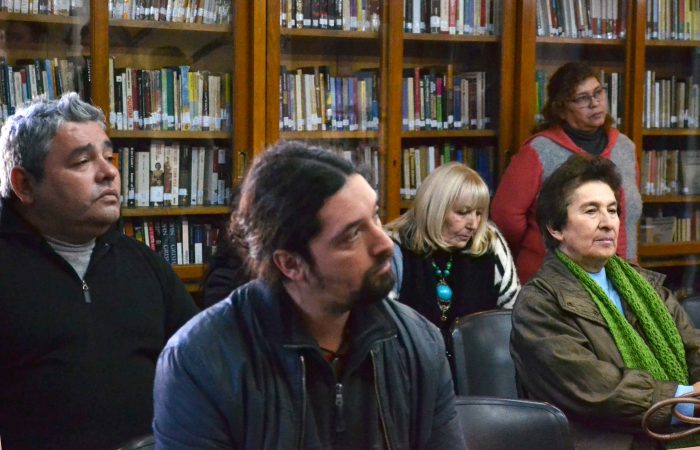 Biblioteca Almafuerte Entrega de libros -Ediciones culturales - D_a del escritor (6)