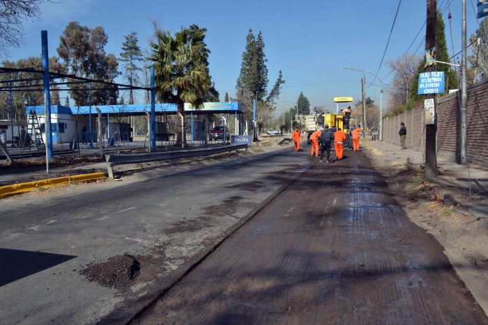 Obra de asfalto - calle Urquiza (1)