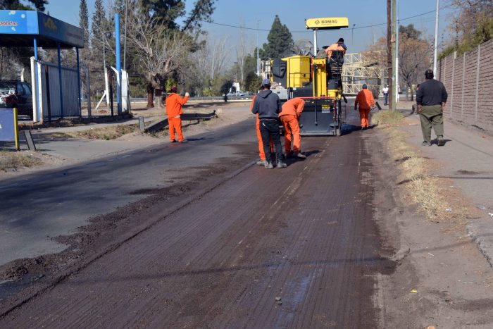 Obra de asfalto - calle Urquiza (4)