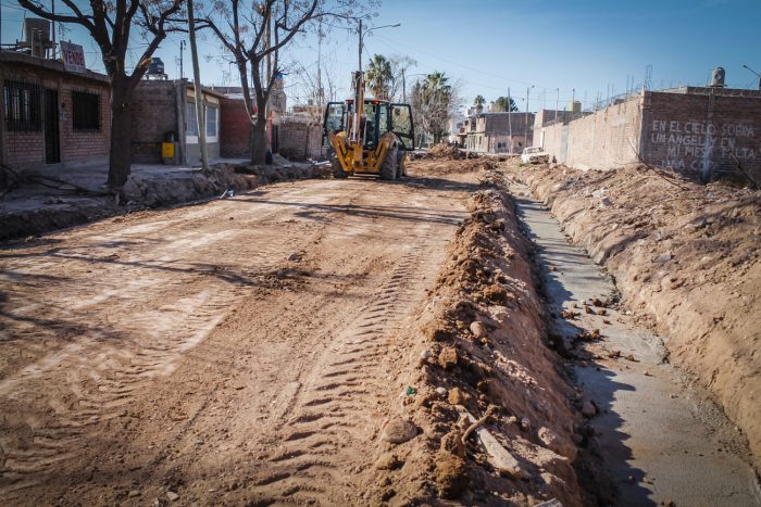 Obra de drenaje - calle Correa Saá (1)