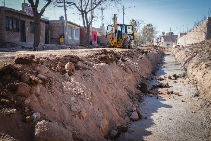 Obra de drenaje - calle Correa Saá (2)