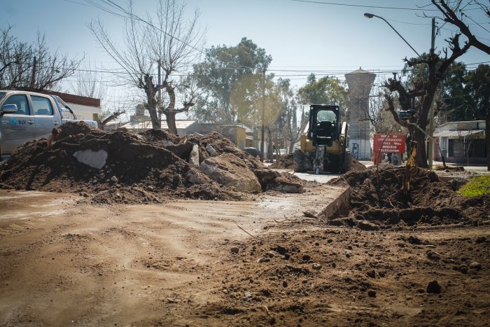 Obra de drenajes - calle Nahuel Huapi (2)