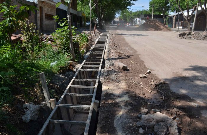 Obra de drenajes - calle Francisco Álvarez (7)