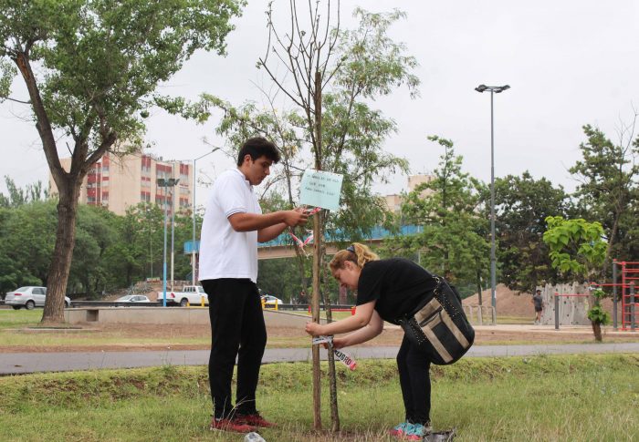 Plantación de árboles - Parque del Acceso Este (20)