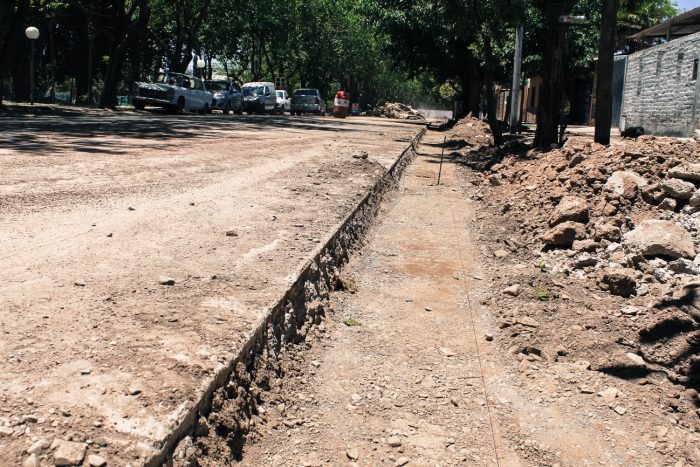 Obra de drenaje - calle Chacabuco (3)