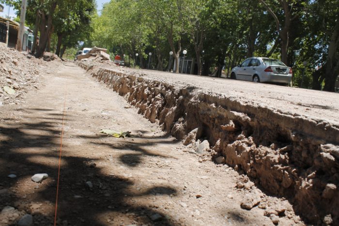 Obra de drenaje - calle Chacabuco (6)