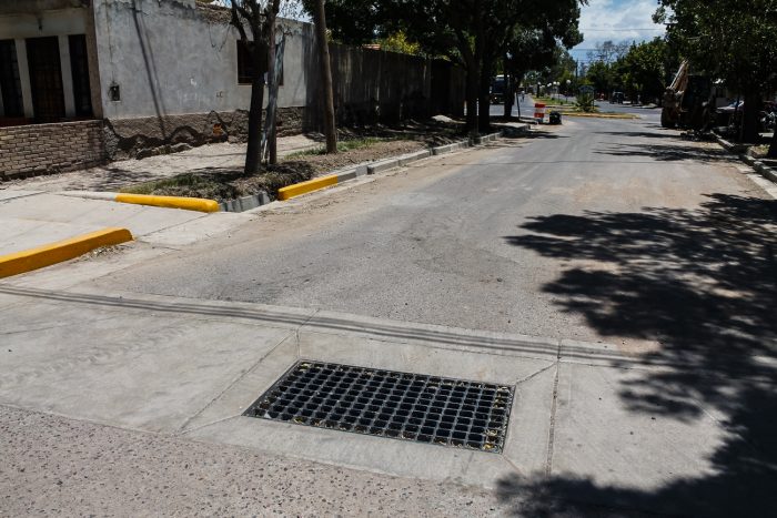 Obra de drenajes - calle Martínez de Rosas (1)