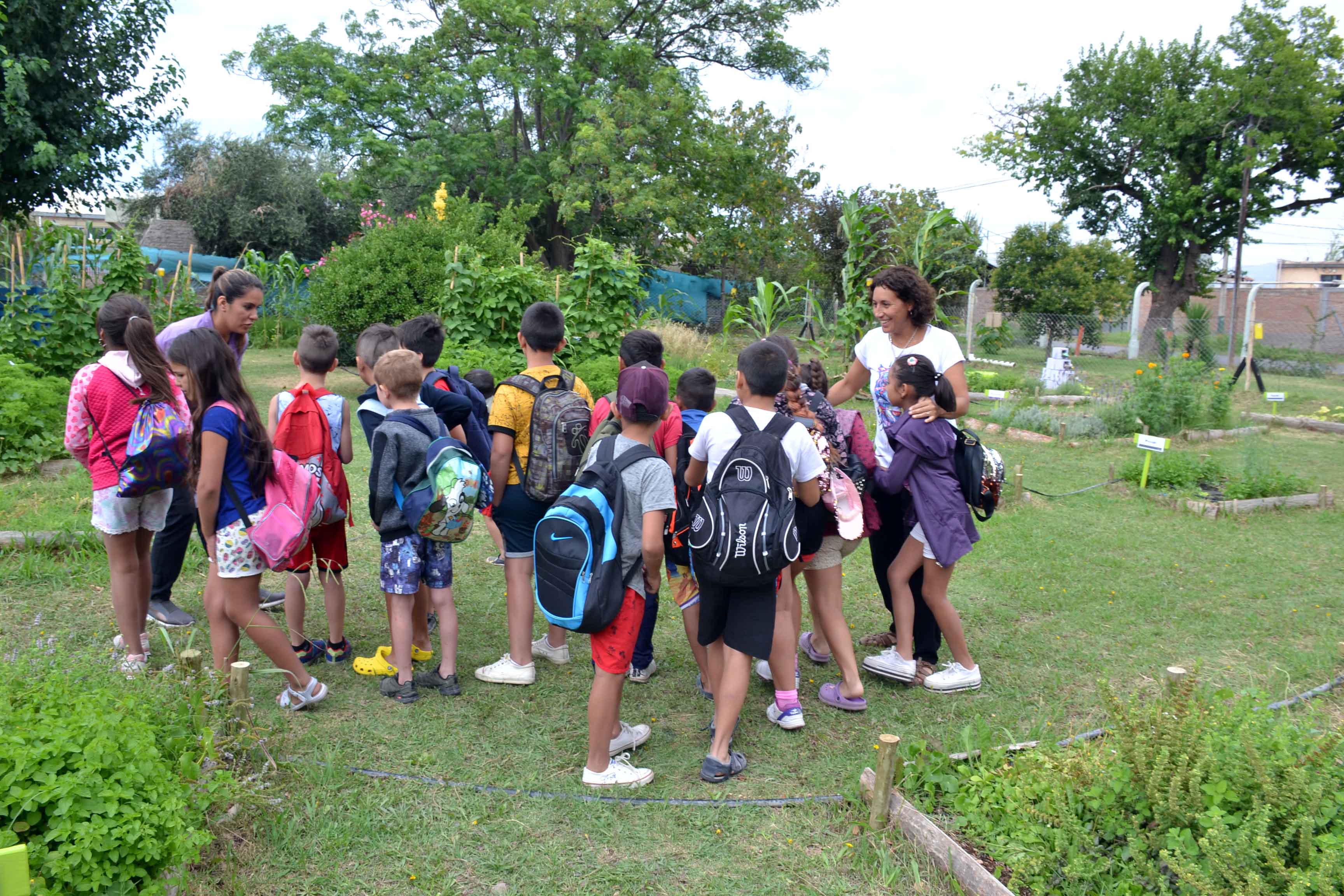 Visita al Centro verde de la escuela de Verano - Rayen Cura (32)