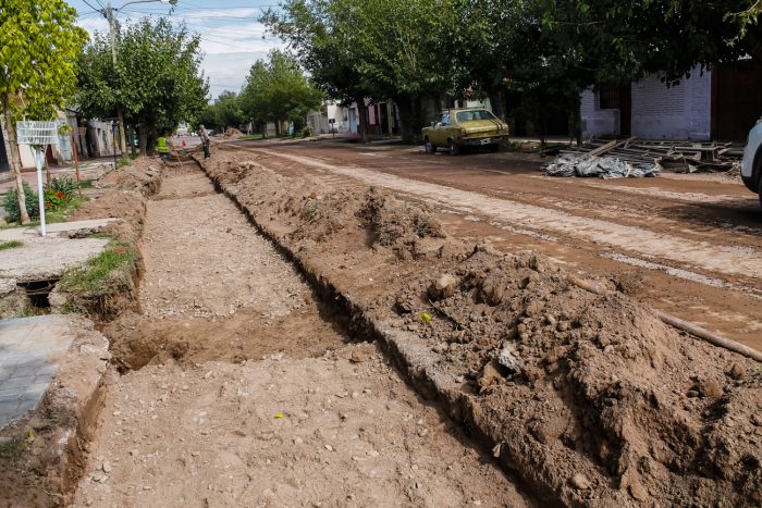 Drenajes en calle Canning (2)