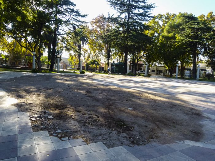 Plaza José Néstor Lencinas (5)