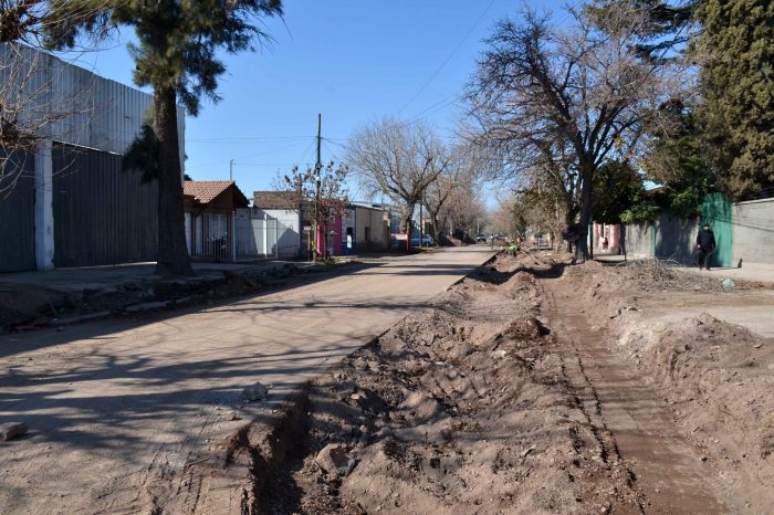 Obra de drenajes - calle Roca (4)