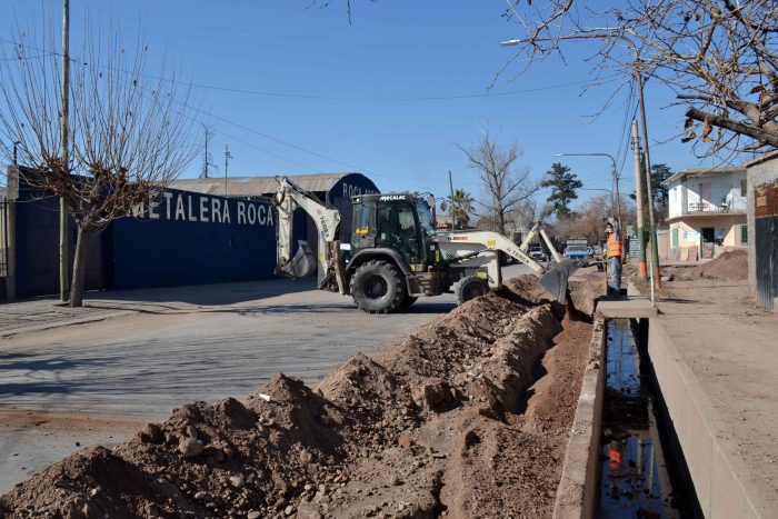 Obra de drenajes - calle Roca (5)