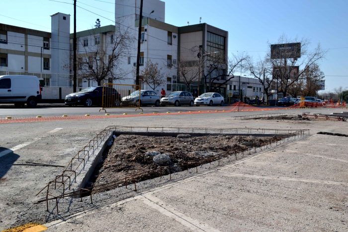 Predio frente al Hospital Italiano (11)