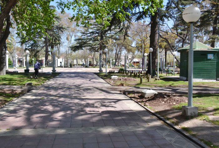 Plaza José Néstor Lencinas (11)