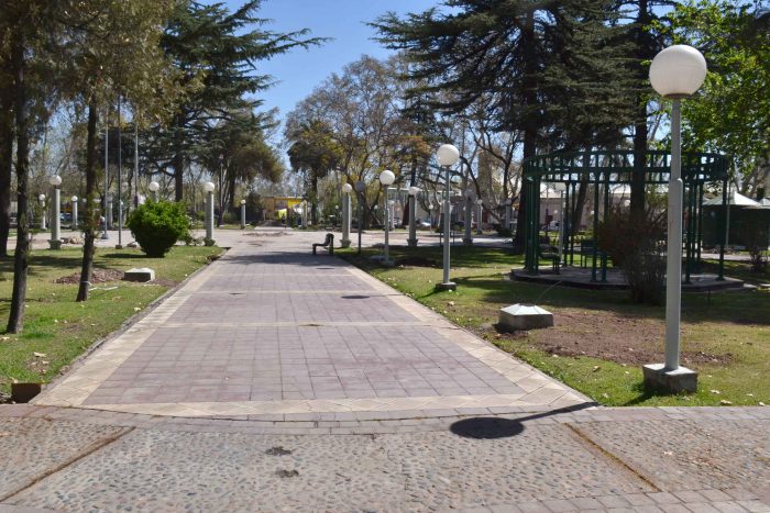 Plaza José Néstor Lencinas (13)