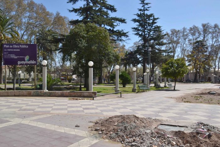 Plaza José Néstor Lencinas (14)