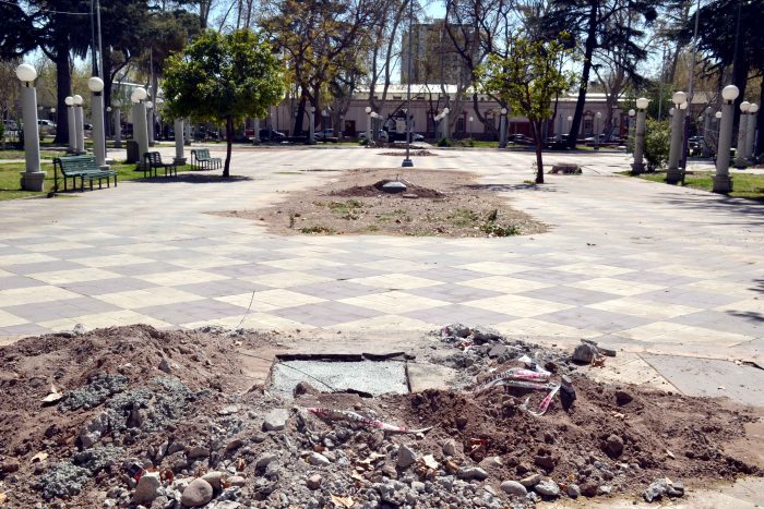 Plaza José Néstor Lencinas (15)