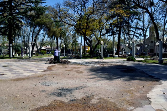 Plaza José Néstor Lencinas (6)