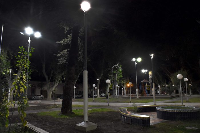 Plaza José Néstor Lencinas (5)
