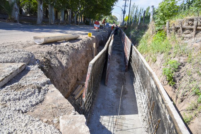 Canal de calle Urquiza (2)