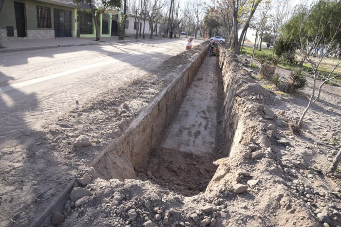 Canal de calle Rópolo (5)