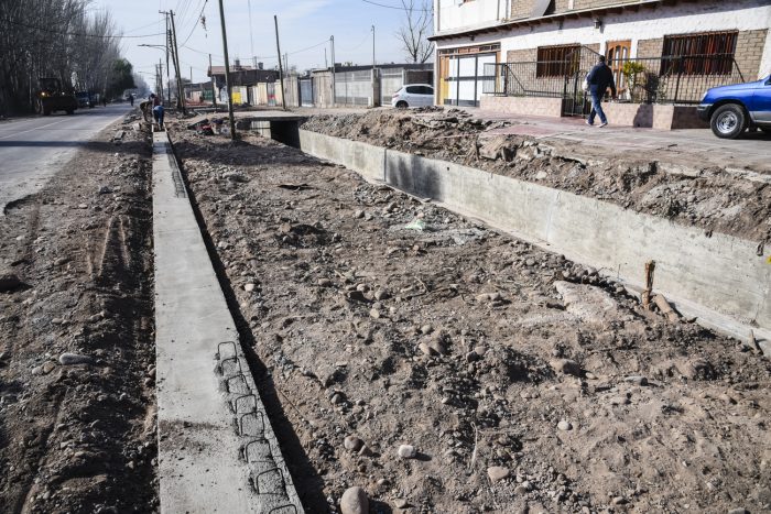 Elpidio González, canal entre Curupaití y 9 de Julio (2)