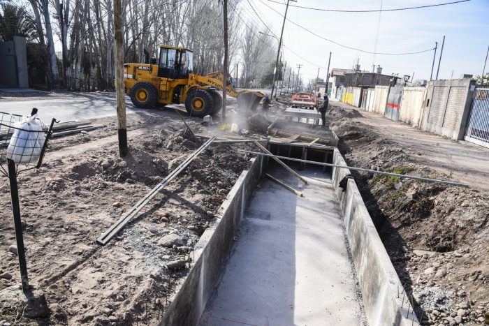 Elpidio González, canal entre Curupaití y 9 de Julio (4)