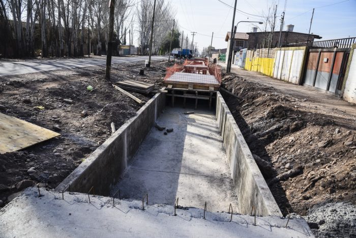 Elpidio González, canal entre Curupaití y 9 de Julio (6)