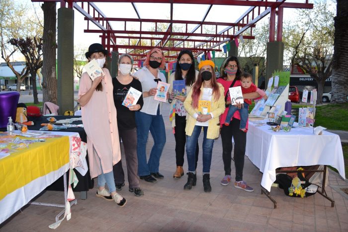 muestra de libros- aniversario biblioteca Almafuerte (1)