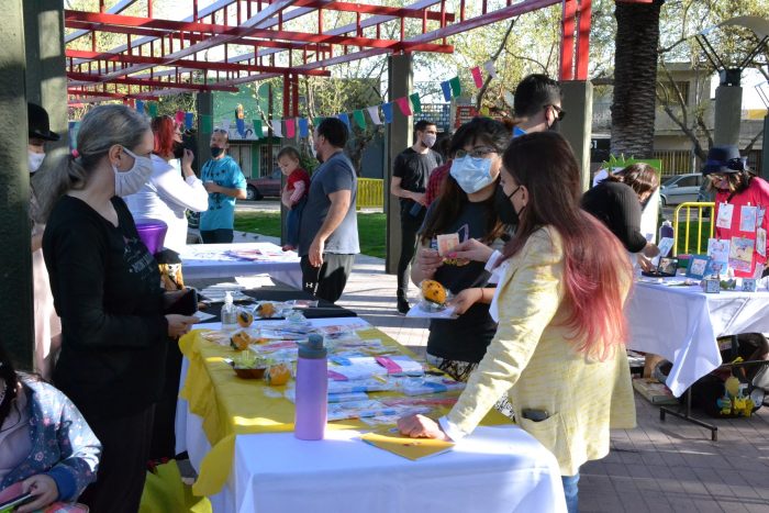 muestra de libros- aniversario biblioteca Almafuerte (10)