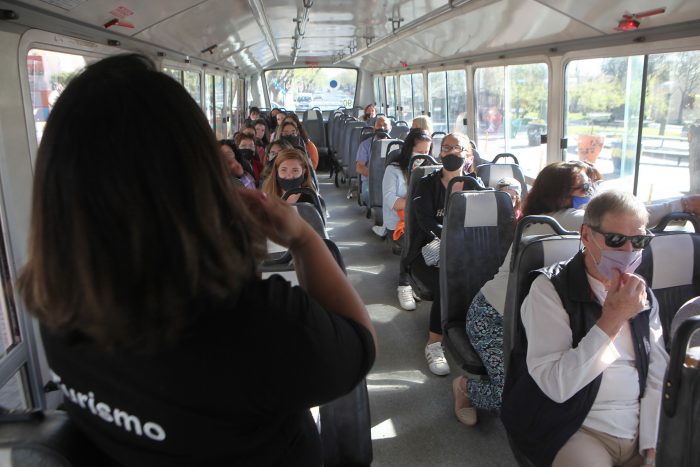 Bus tour en homenaje a la mujer (2)