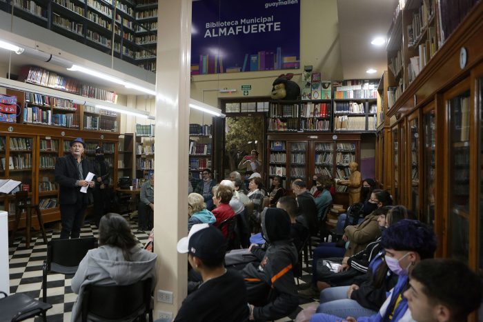 Biblioteca Pública Municipal Almafuerte (6)