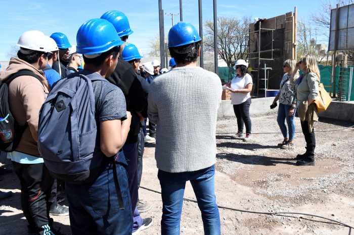 Visita de obra jardín Amiguitos (6)