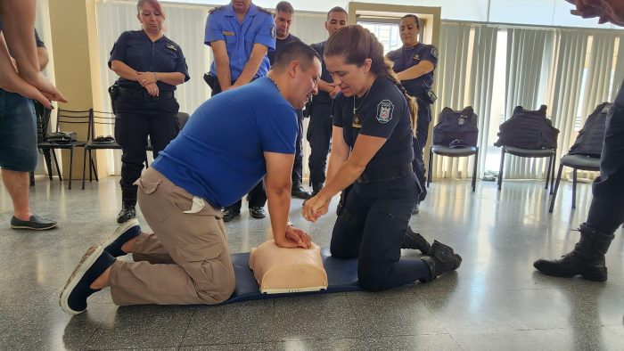 Cpacitación RCP Policía de Mendoza (6)