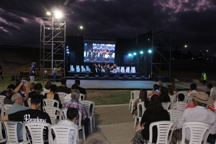 En voz de mujer y Muestras al sol 2023 (12)