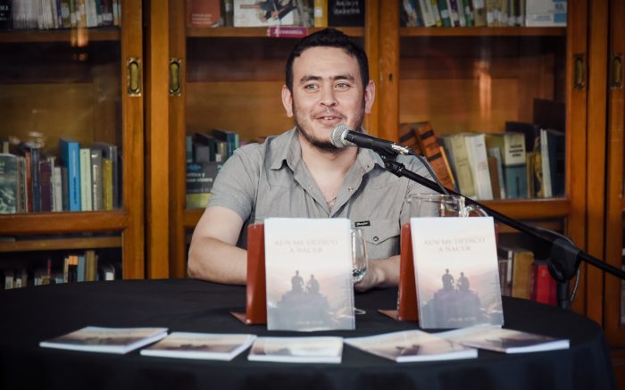 Presentación libro de Omar Ochi (1)