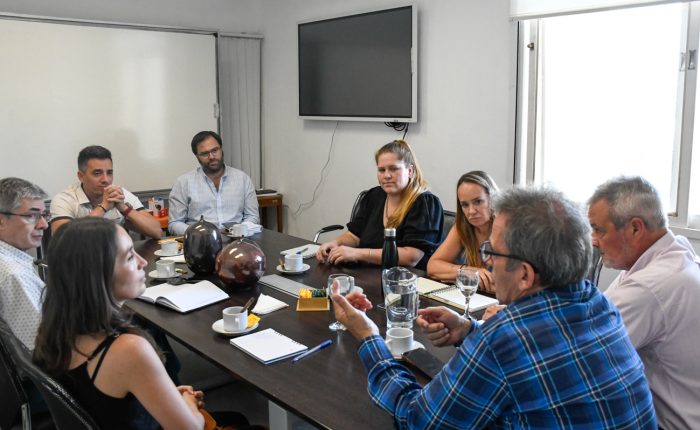 Reunión con profesionales de la construcción (2)