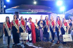 Las representantes vendimiales reunidas en el stand de Guaymallén