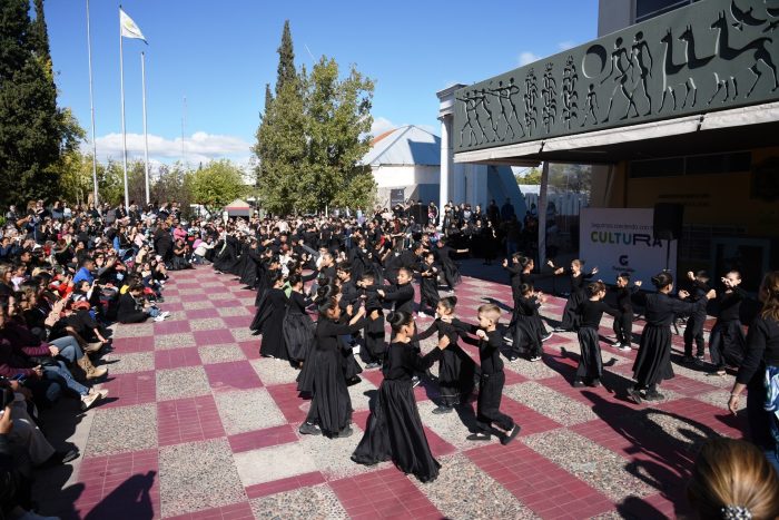 Día Internacional de la Danza en Gllén (7)