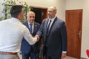 Visita Empresarios Emiratos Àrabes Omar Haffar y Gabriel Osatinsky (1)