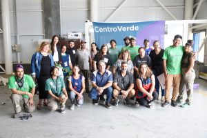 Un grupo de docentes de las escuelas participantes de "Nuestra botella, nuestra huella" visitaron el Centro Verde de la Municipalidad de Guaymallén.