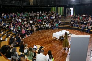 Simposio de Educación CAE-13