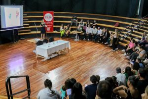 Simposio de Educación CAE - Adriana Yenarópulos (2)