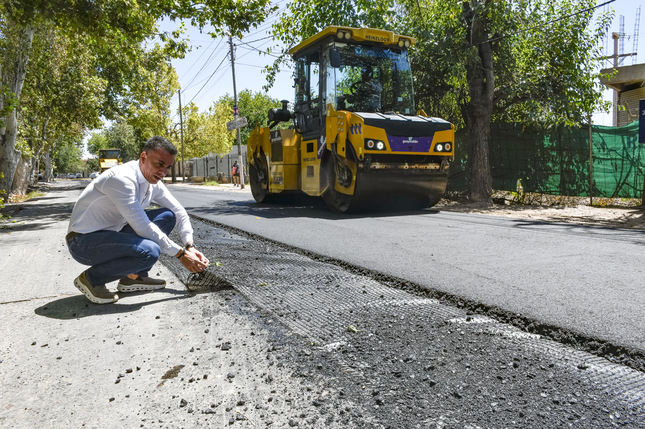 El intendente Marcos Calvente recorrió la obra