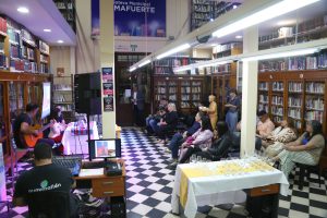 Presentación libro La Reina del Latido de fuego-Dina Gandul (6 de 19)