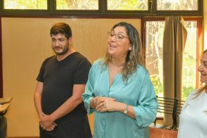 “Acompañar en la crianza: herramientas para el cuidado y la enseñanza en jardines maternales”.